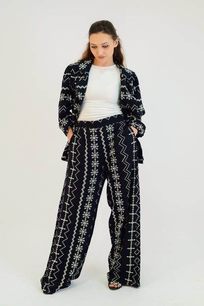Classic Contrast Set